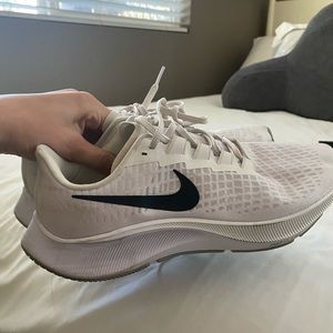 Nike zoom running shoes